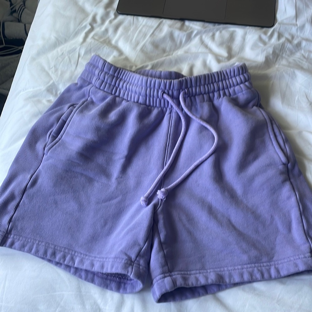 Aritzia Cozy Fleece Boyfriend short